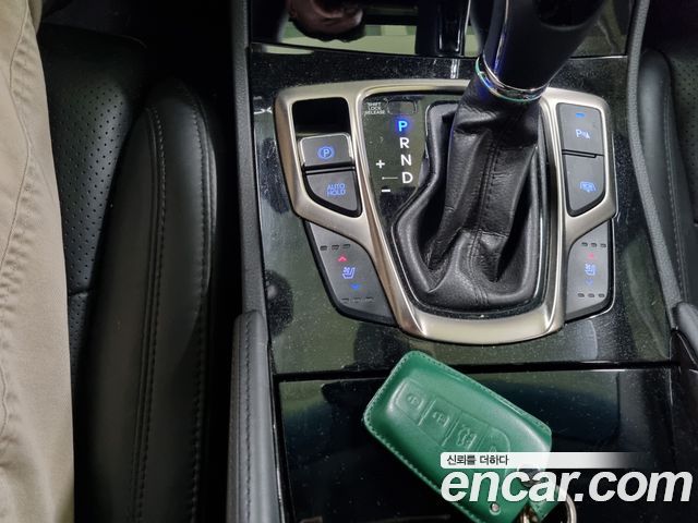 Hyundai Grandeur 2011 — photo 9
