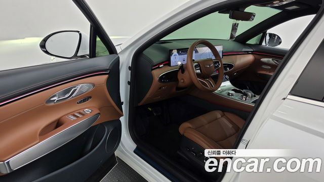 Genesis GV70 2025 — photo 13