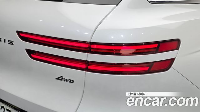 Genesis GV70 2025 — photo 9