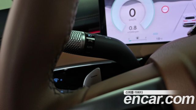 Genesis GV70 2025 — photo 29