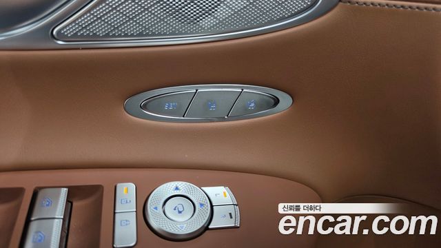 Genesis GV70 2025 — photo 31