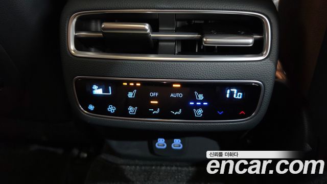 Genesis GV70 2025 — photo 33