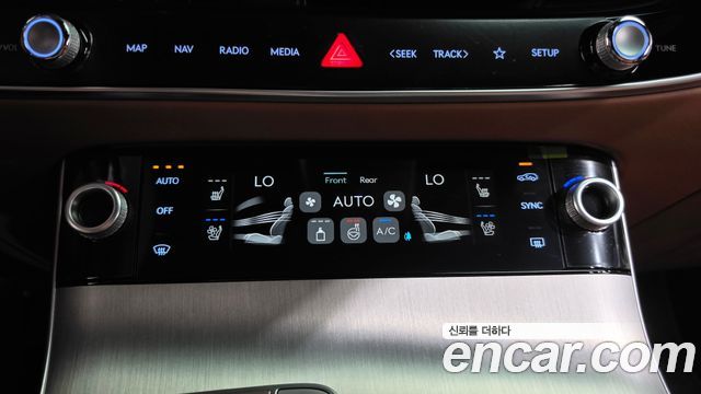 Genesis GV70 2025 — photo 34