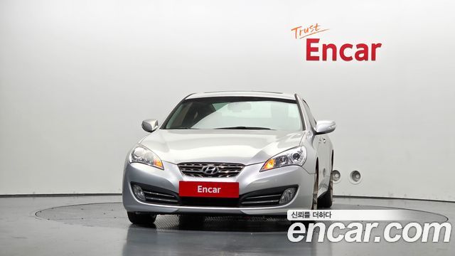 Hyundai Genesis 2011 — photo 3