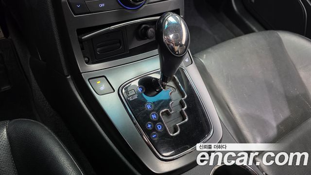 Hyundai Genesis 2011 — photo 12