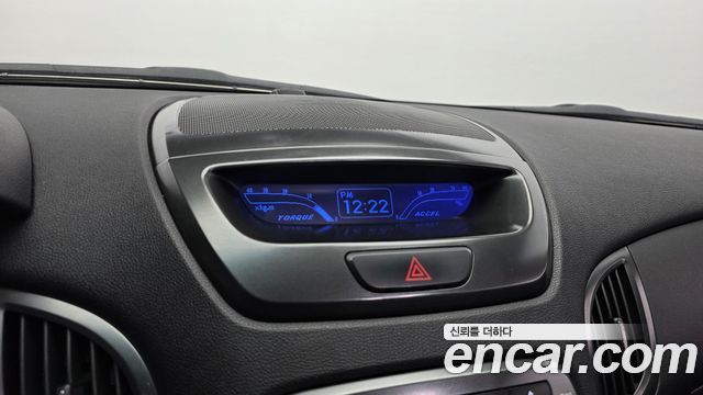Hyundai Genesis 2011 — photo 20