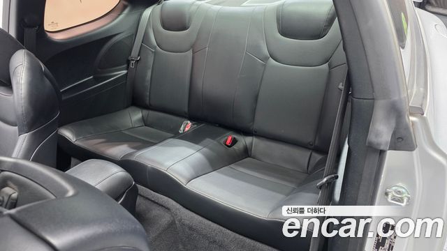 Hyundai Genesis 2011 — photo 16
