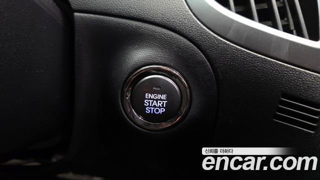 Hyundai Genesis 2011 — photo 27