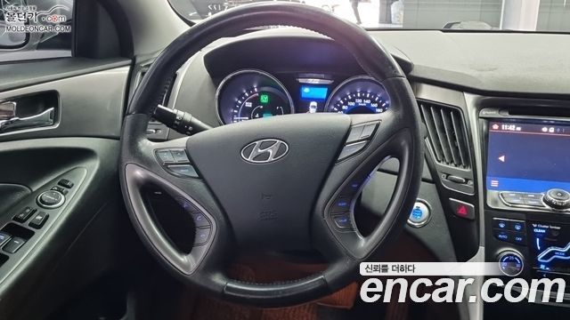Hyundai Sonata 2012 — photo 11