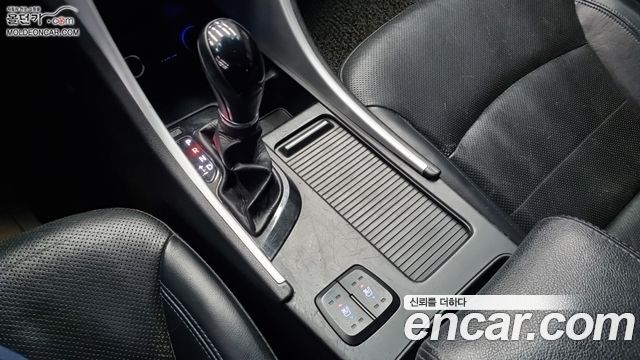 Hyundai Sonata 2012 — photo 14