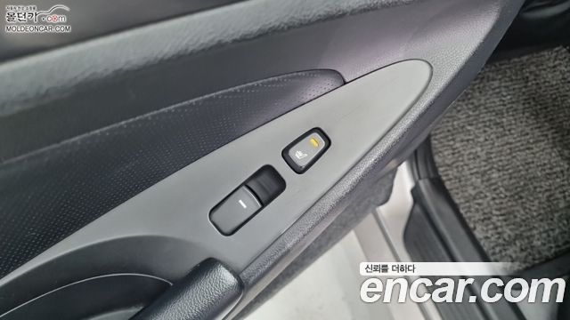 Hyundai Sonata 2012 — photo 17