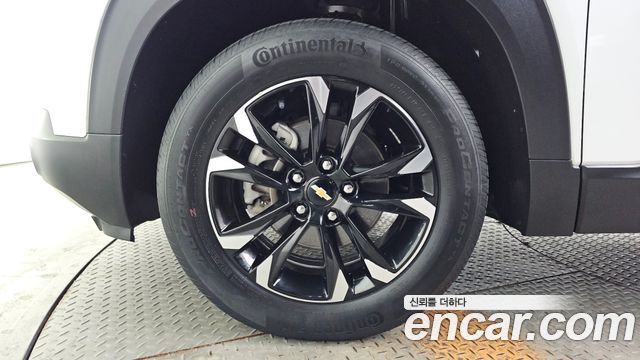 Chevrolet Korea Trailblazer 2022 — photo 5