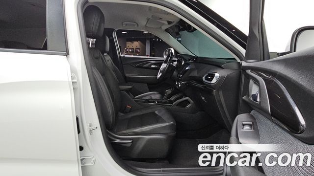 Chevrolet Korea Trailblazer 2022 — photo 12