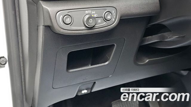 Chevrolet Korea Trailblazer 2022 — photo 13