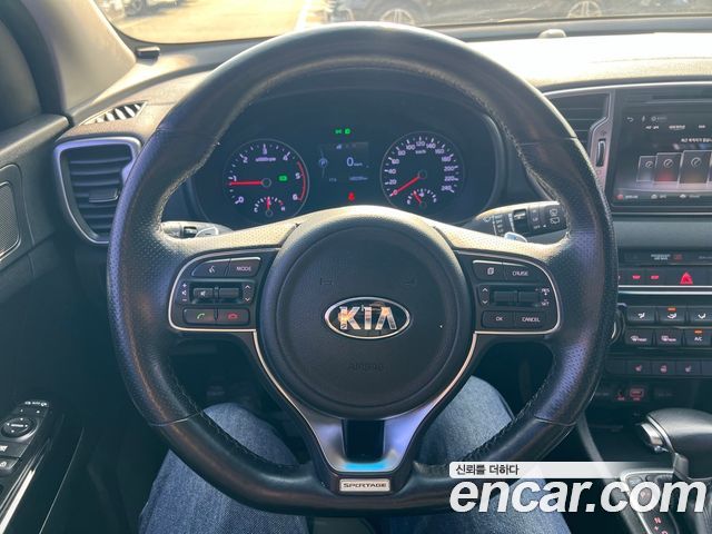 Kia Sportage 2016 — photo 11