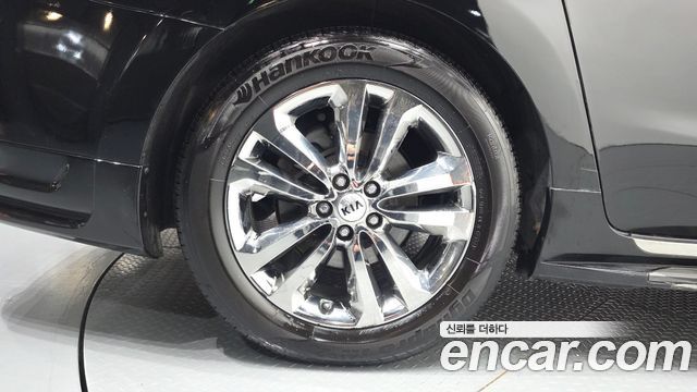 Kia Canival 2016 — photo 5