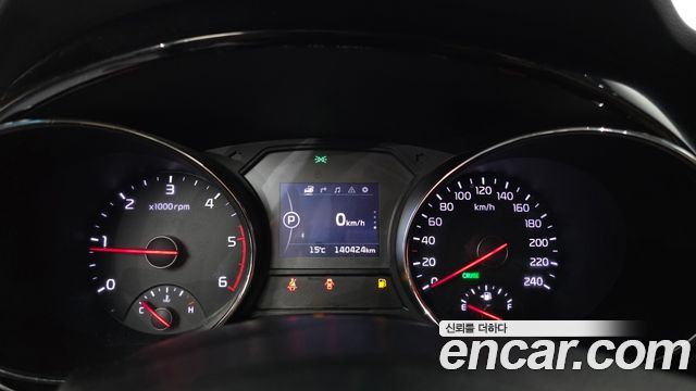 Kia Canival 2016 — photo 11