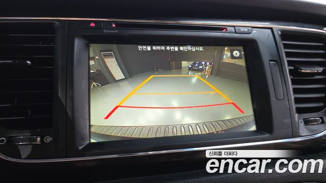 Kia Canival 2016 — photo 21