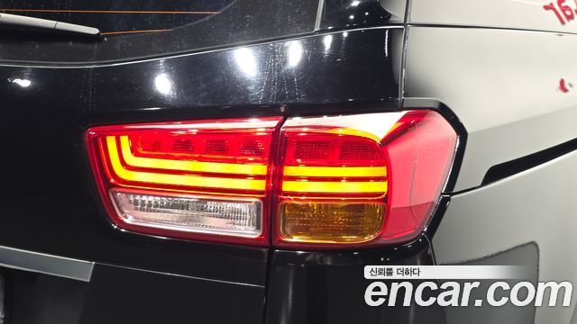 Kia Canival 2016 — photo 9