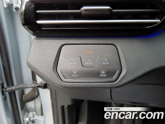 Volkswagen ID.4 2022 — photo 12