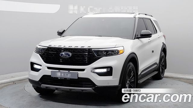 Ford Explorer 2021 — photo 1