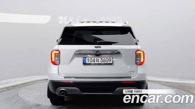 Ford Explorer 2021 — photo 4