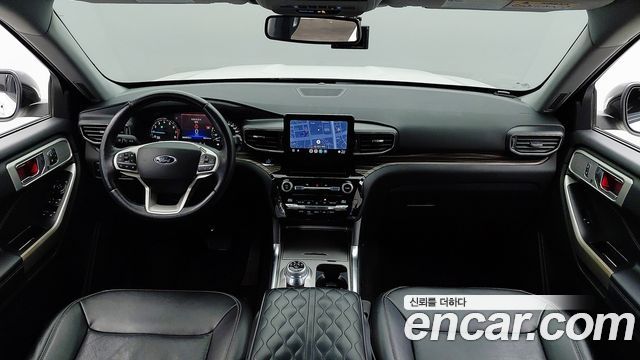 Ford Explorer 2021 — photo 7