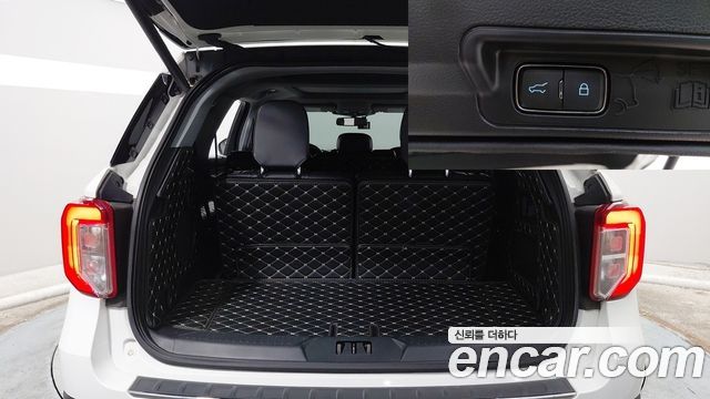 Ford Explorer 2021 — photo 18