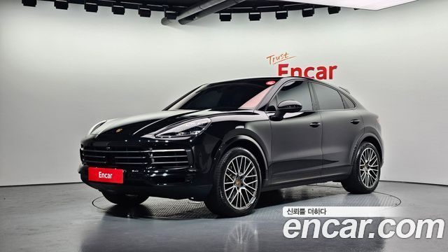 Porsche Cayenne 2023 — photo 1