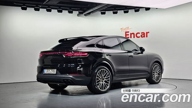 Porsche Cayenne 2023 — photo 2