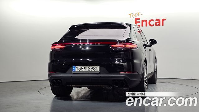 Porsche Cayenne 2023 — photo 4