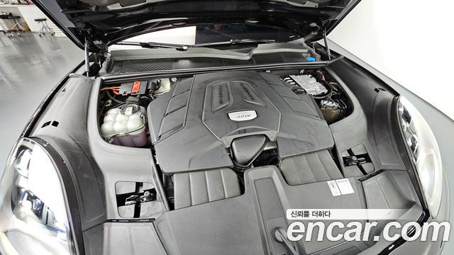 Porsche Cayenne 2023 — photo 6