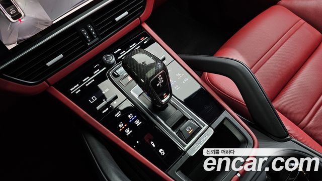 Porsche Cayenne 2023 — photo 9