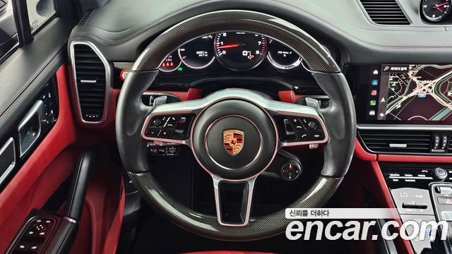 Porsche Cayenne 2023 — photo 13