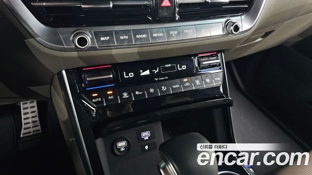 Kia Mohave 2023 — photo 18