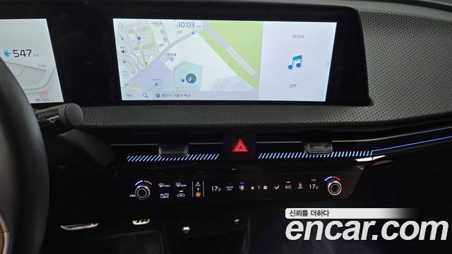 Kia EV6 2023 — photo 19