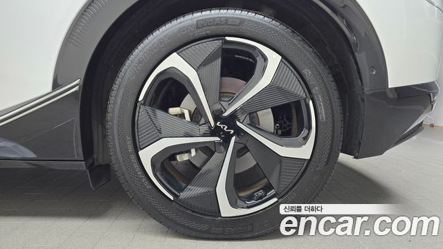 Kia EV6 2023 — photo 7