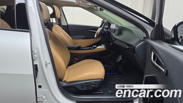 Kia EV6 2023 — photo 16