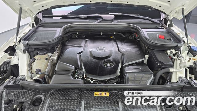 Mercedes-Benz GLE-Class 2022 — photo 6