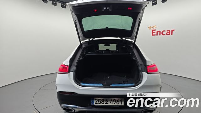 Mercedes-Benz GLE-Class 2022 — photo 23
