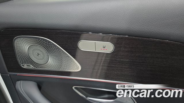 Mercedes-Benz GLE-Class 2022 — photo 25