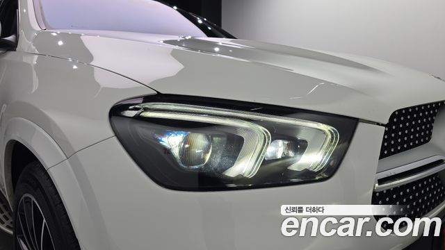 Mercedes-Benz GLE-Class 2022 — photo 8