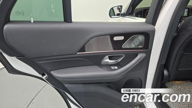 Mercedes-Benz GLE-Class 2022 — photo 15