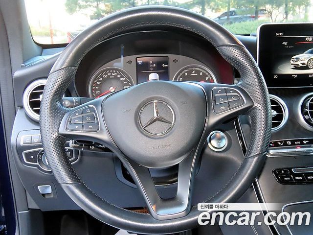 Mercedes-Benz GLC-Class 2019 — photo 8