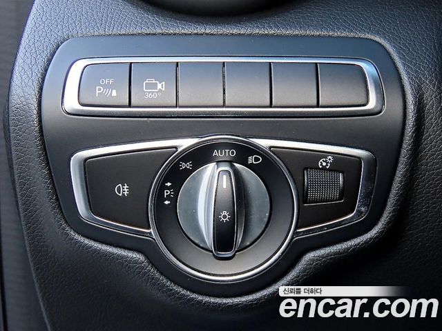 Mercedes-Benz GLC-Class 2019 — photo 12