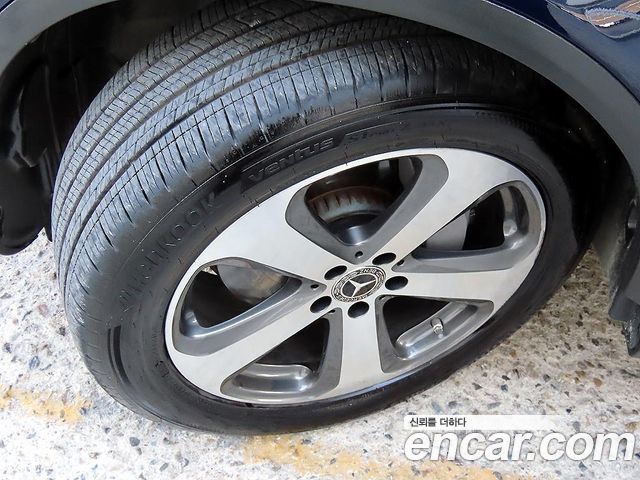 Mercedes-Benz GLC-Class 2019 — photo 20