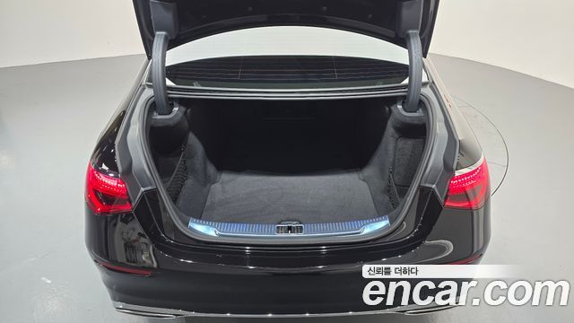 Mercedes-Benz S-Class 2026 — photo 22
