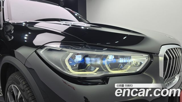 BMW X5 2022 — photo 8