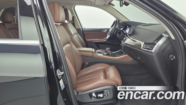 BMW X5 2022 — photo 16