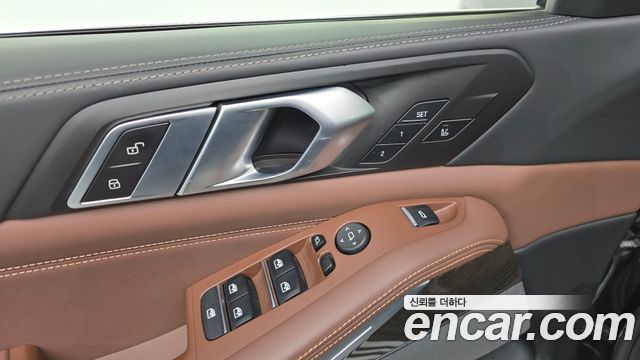 BMW X5 2022 — photo 29